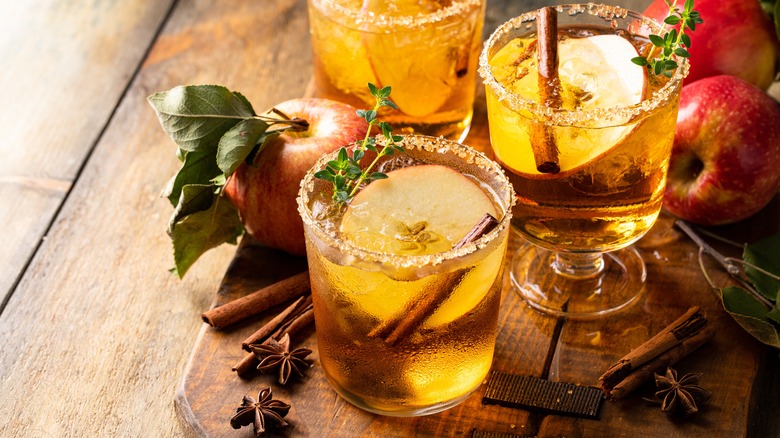 Apple cocktails with cinnamon sugar rims