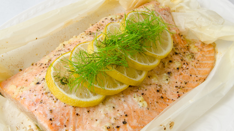 Salmon en papillote lemon and fennel 