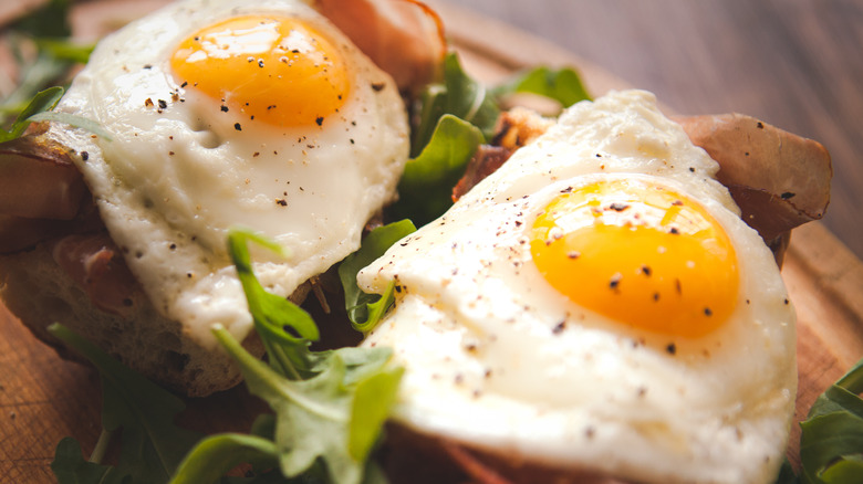 Fried eggs on baguette