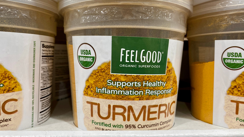 Fortified turmeric powder