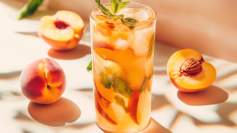 mocktail with fruit juice