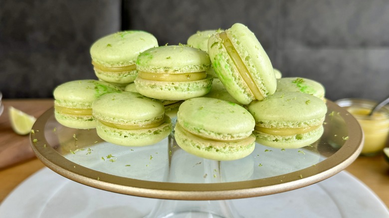 Zesty key lime macarons