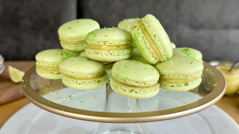 Zesty key lime macarons