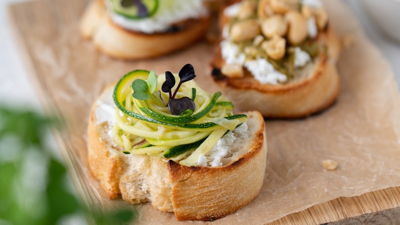 bruschetta pieces with zucchini